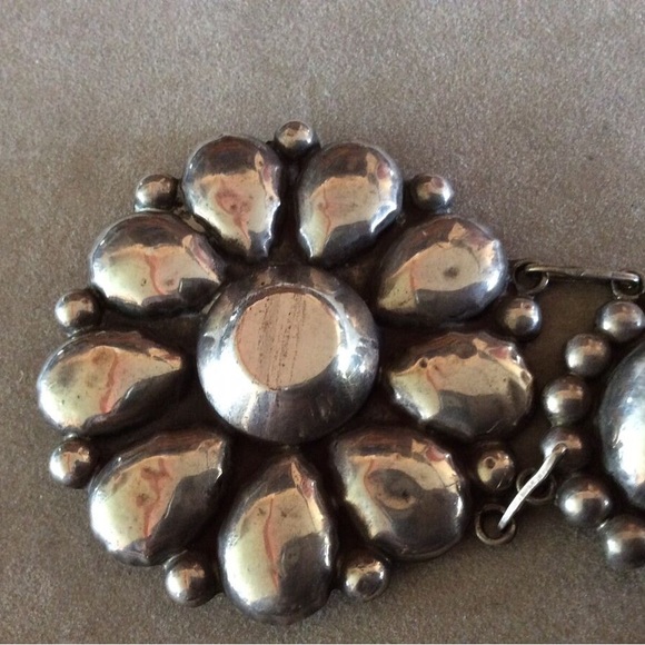 Vintage Handcrafted Mexican Silver 29” Belt. \'Sterling Mexico\' Buckle